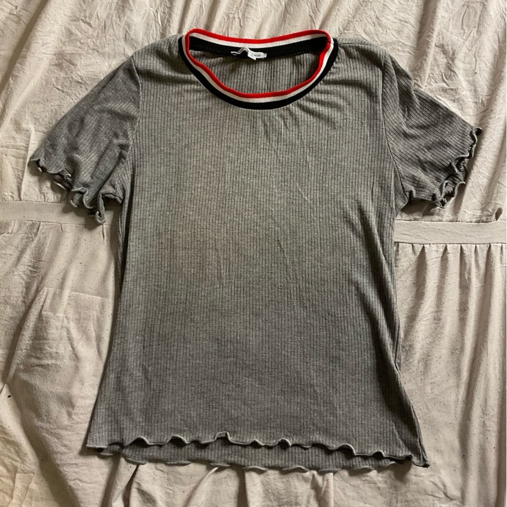 Gray Ribbed Lettuce Trim Crew Neck | Charlotte Russe